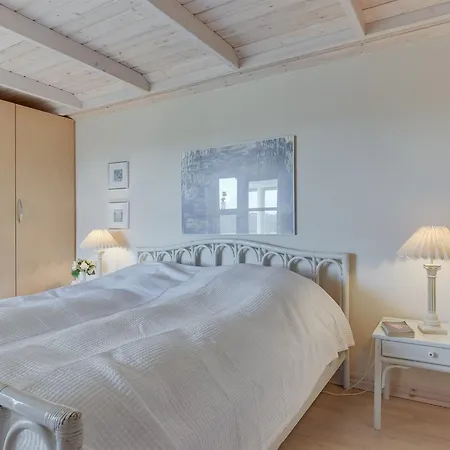 Fam - 300m From The Sea By Interhome *